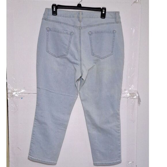 Charter Club Women's Denim Bristol Capri Light Wash Cropped Calf-Length Size 12 - Picture 7 of 7
